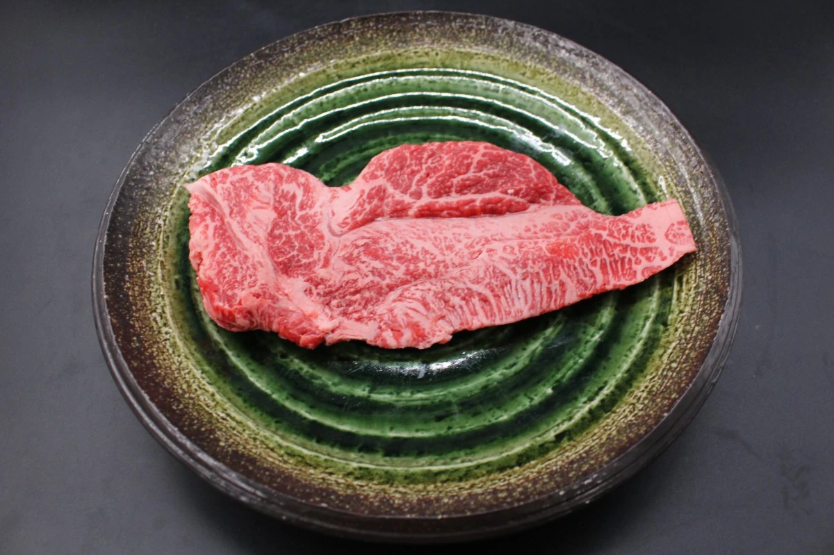 【現品限り】近江牛訳あり塊肉400ｇ