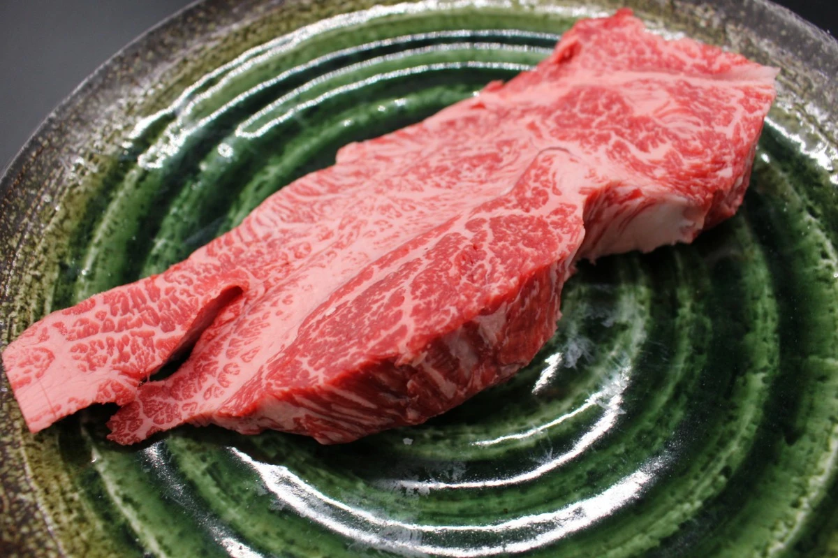 【現品限り】近江牛訳あり塊肉400ｇ