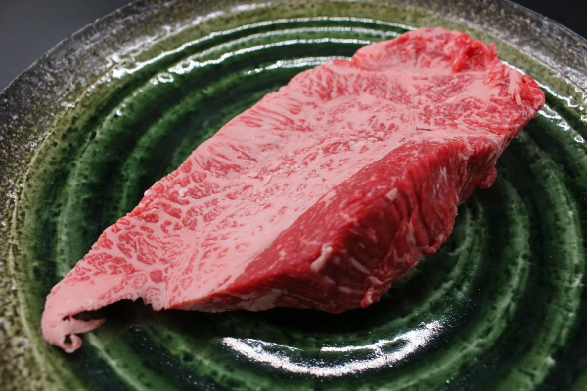 【現品限り】近江牛訳あり塊肉320ｇ