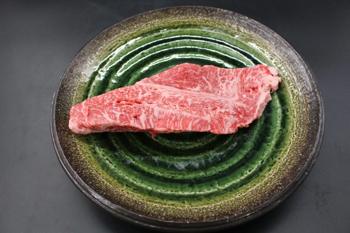 【現品限り】近江牛訳あり塊肉340ｇ