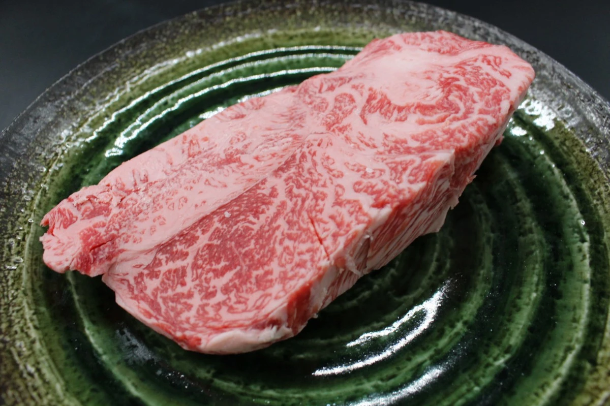 【現品限り】近江牛訳あり塊肉580ｇ
