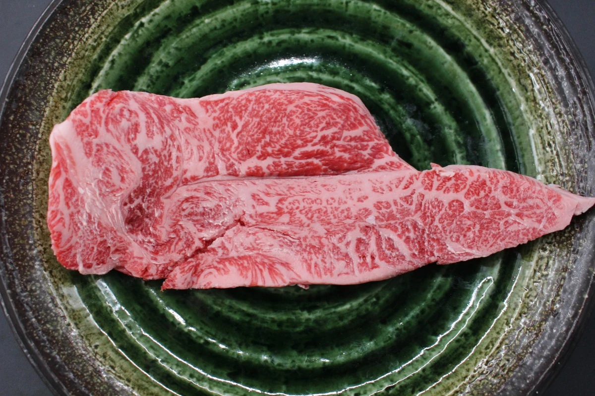 【現品限り】近江牛訳あり塊肉400ｇ
