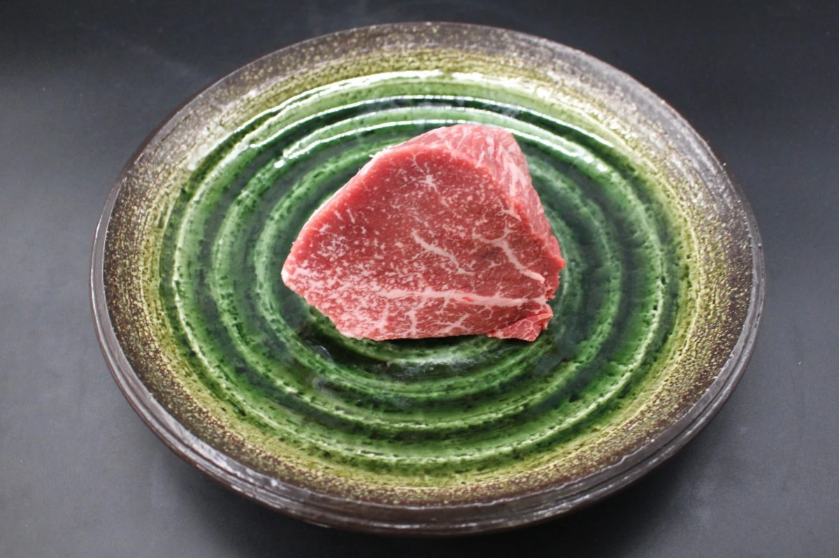 近江牛シキンボウ 526g 【現品限り】