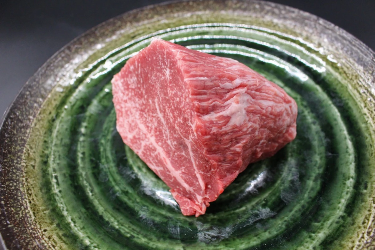 近江牛シキンボウ 526g 【現品限り】