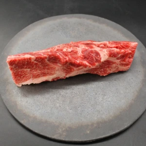 【現品限り】近江牛ネック塊肉413g【煮込み用】