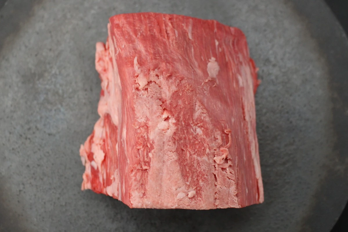 【現品限り】近江牛ヒレ シャトーブリアン塊肉646ｇ