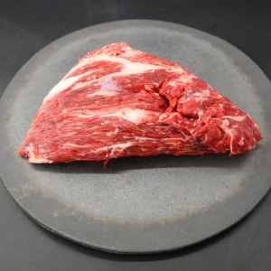 【現品限り】近江牛三角バラ塊肉610g　【煮込み用】