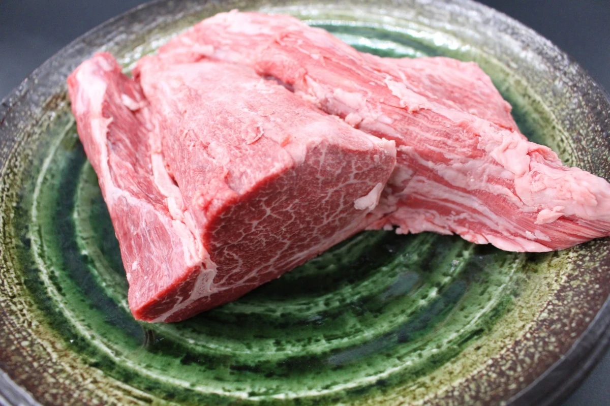 【現品限り】近江牛ヒレ テート塊肉1054ｇ