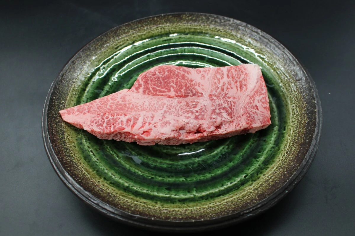 【現品限り】近江牛訳あり塊肉400ｇ