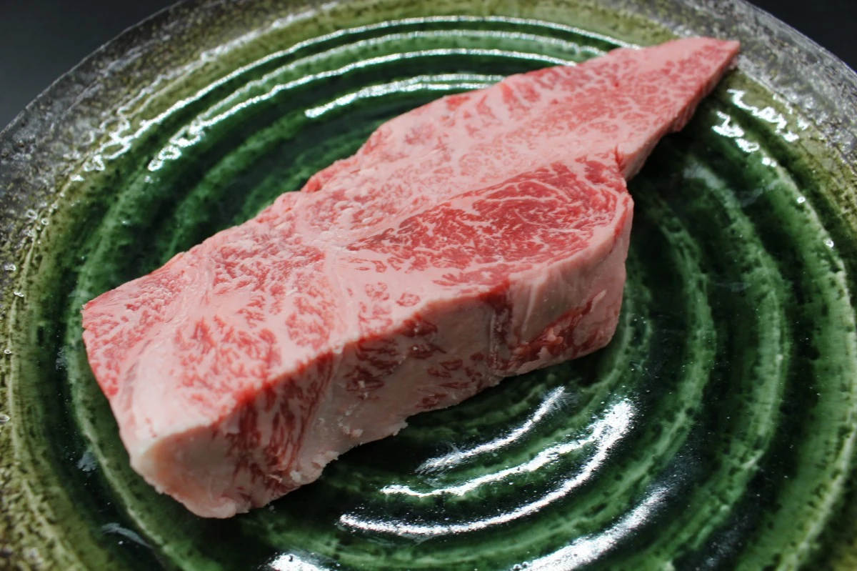【現品限り】近江牛訳あり塊肉400ｇ