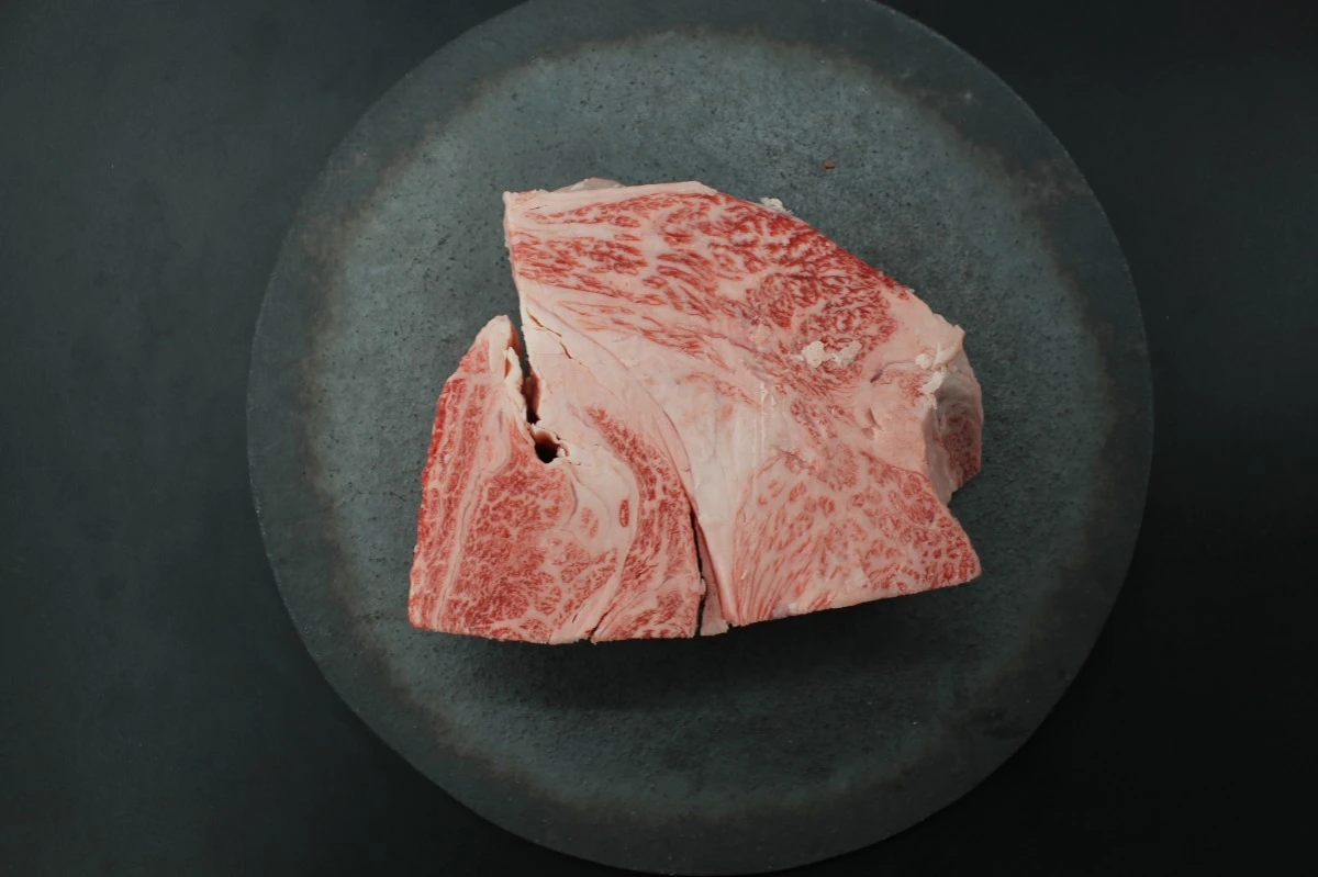 【肉の日】近江牛クラシタ塊肉795g【別名：かたロース】