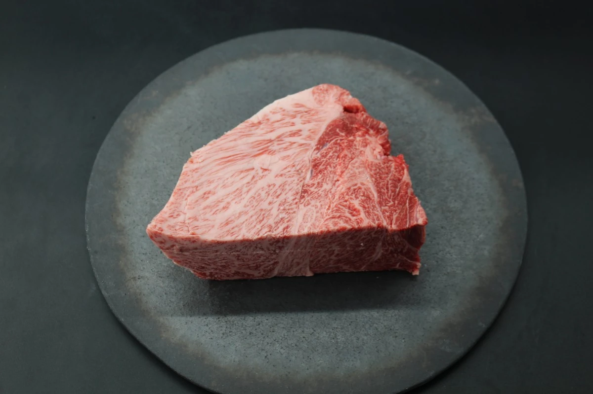 【肉の日】近江牛ザブトン塊肉666g【超希少・高級部位】