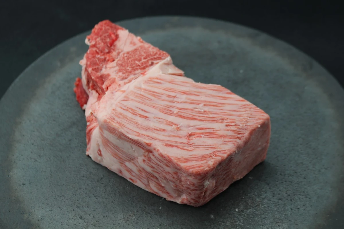 【肉の日】近江牛ザブトン塊肉513g【超希少・高級部位】