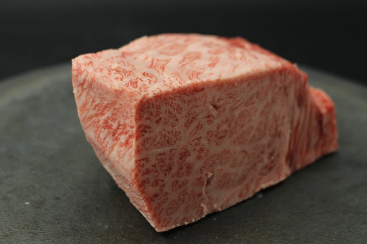 【肉の日】近江牛ザブトン塊肉447g【超希少・高級部位】