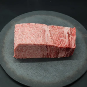 【肉の日】近江牛ザブトン塊肉699g【超希少・高級部位】