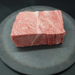 【肉の日】近江牛ザブトン塊肉720g【超希少・高級部位】