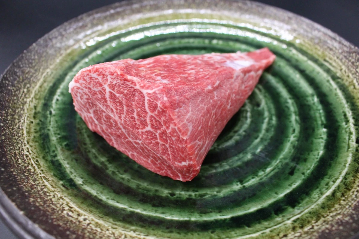 【いい肉の日】近江牛希少部位とうがらし塊肉447g【ローストビーフに！】