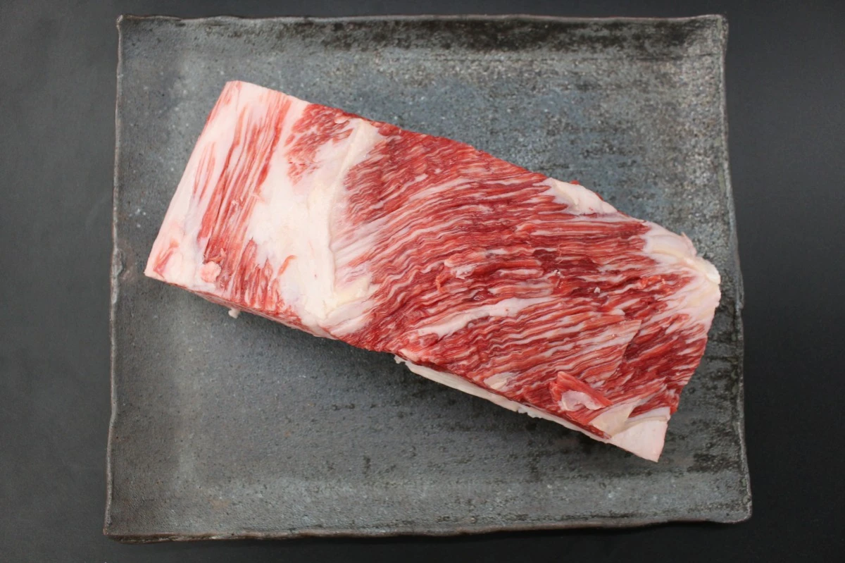 【肉の日】近江牛バラ塊肉658g【希少部位】