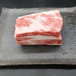 【肉の日】近江牛特上バラ塊肉673g【希少部位】