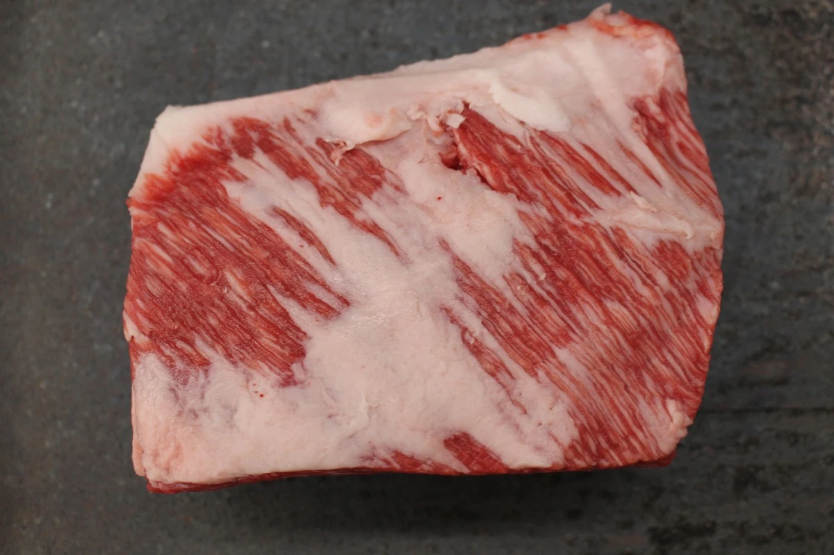 【肉の日】近江牛特上バラ塊肉673g【希少部位】