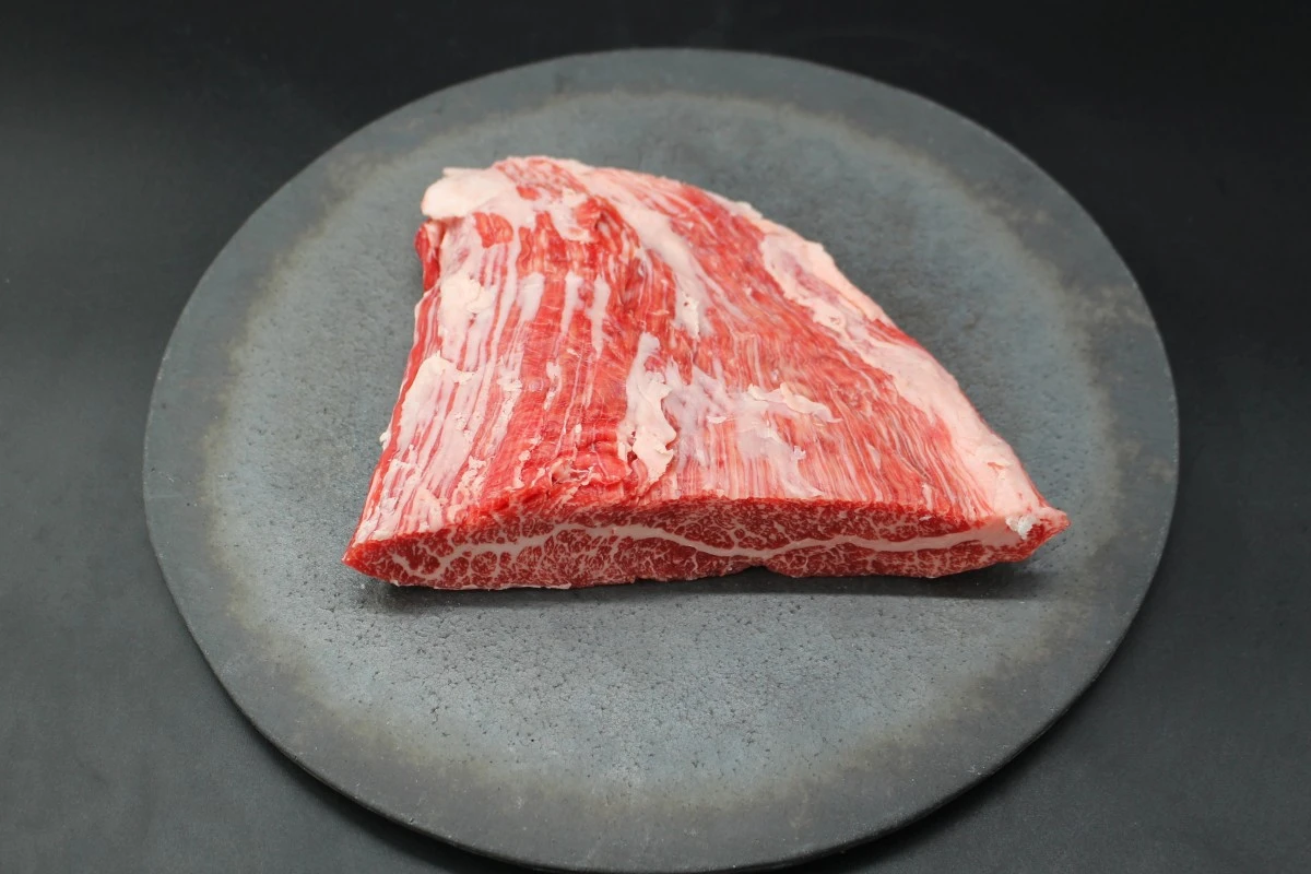 【肉の日】近江牛フランク(バラ)塊肉478g【希少部位】