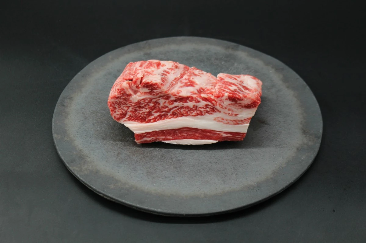 【肉の日】近江牛ヘッド(バラ)塊肉555g【希少部位】