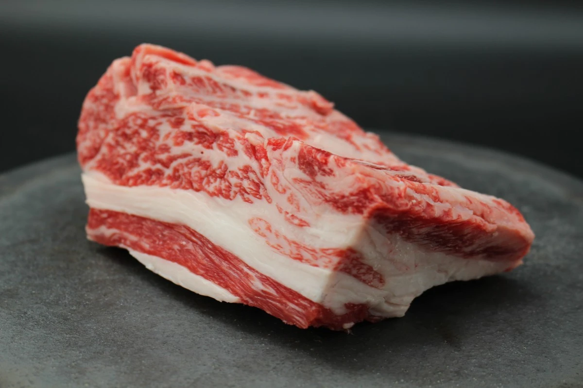 【肉の日】近江牛ヘッド(バラ)塊肉555g【希少部位】