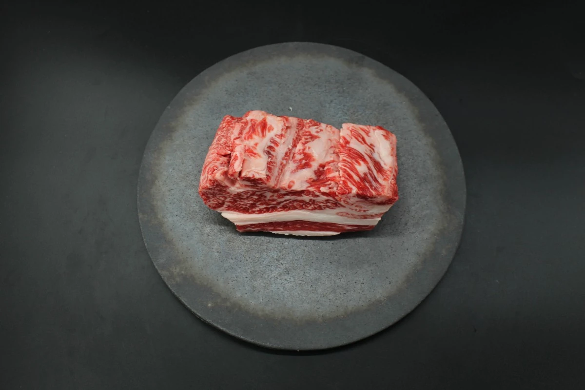 【肉の日】近江牛ヘッド(バラ)塊肉555g【希少部位】