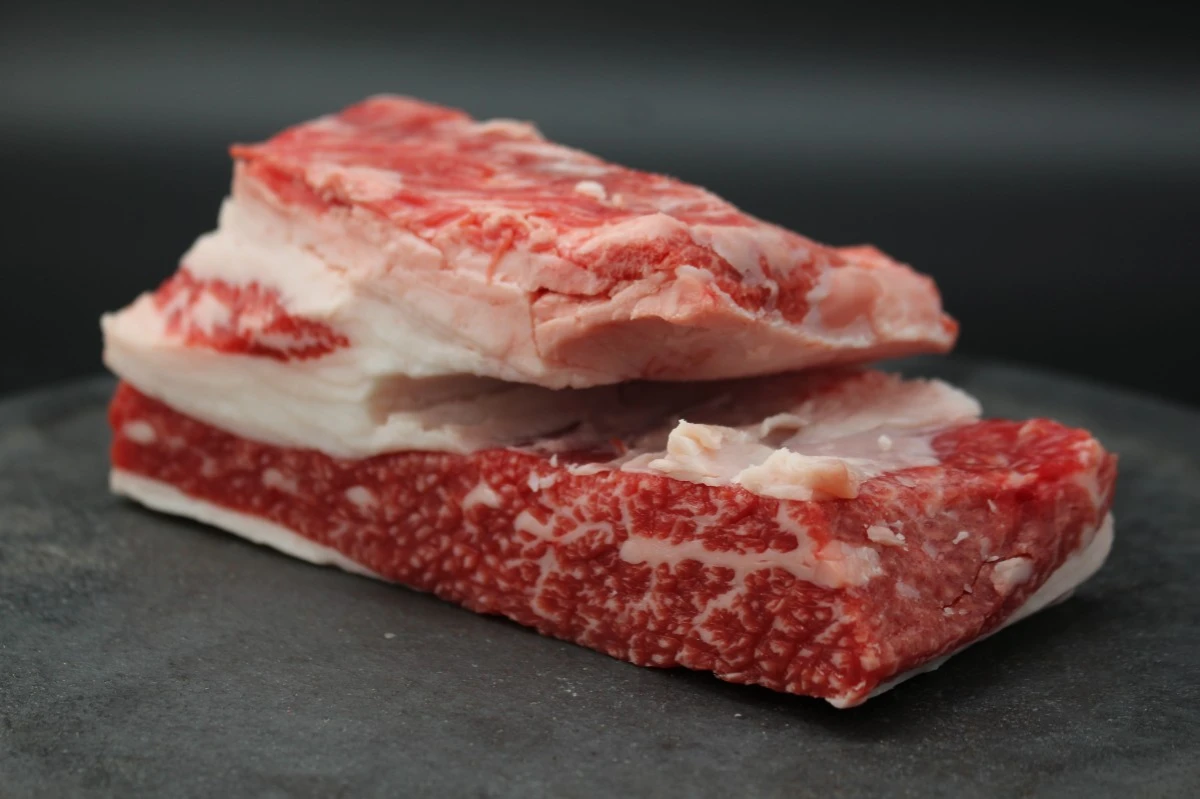 【肉の日】近江牛ヘッド(バラ)塊肉486g【煮込み用】