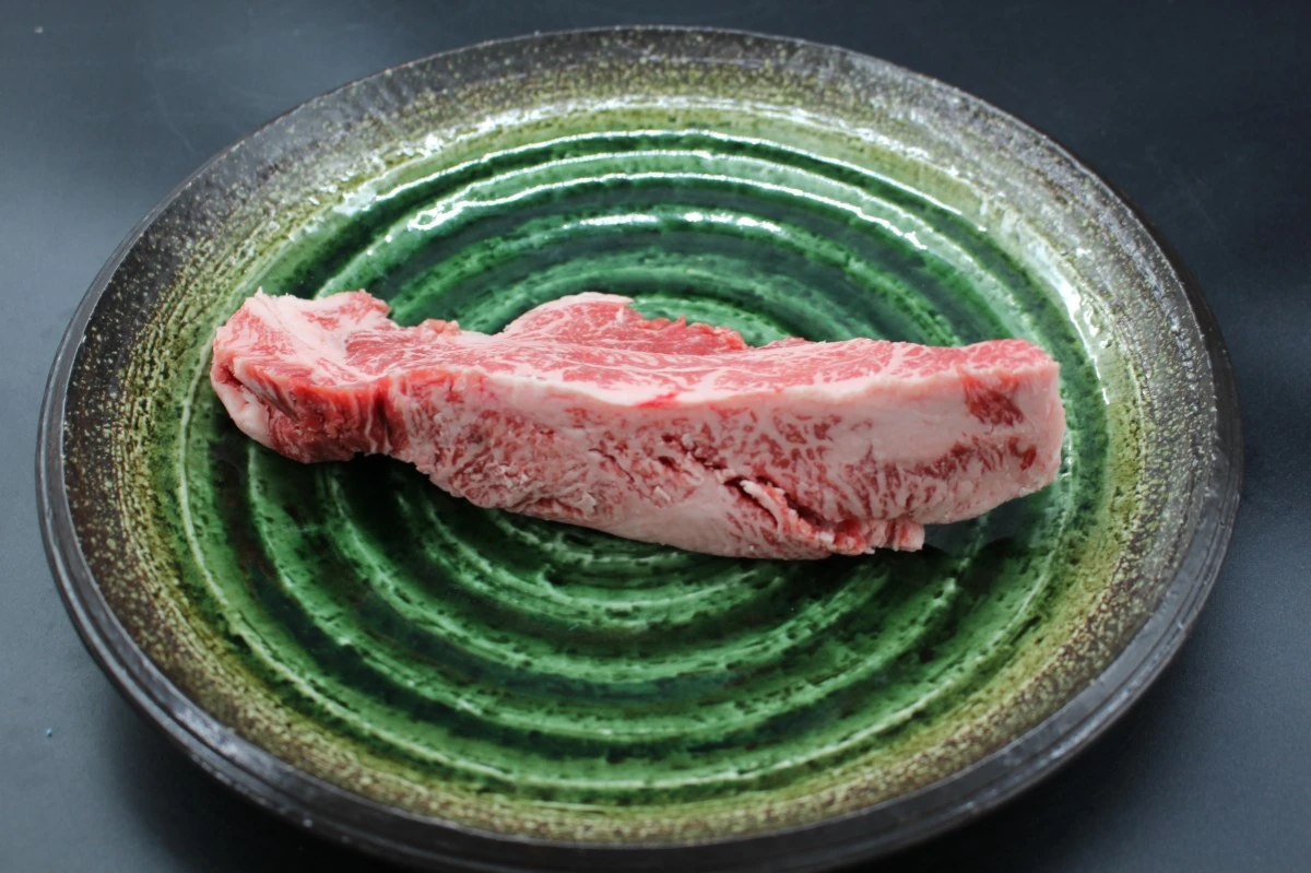 【現品限り】近江牛訳あり塊肉280g