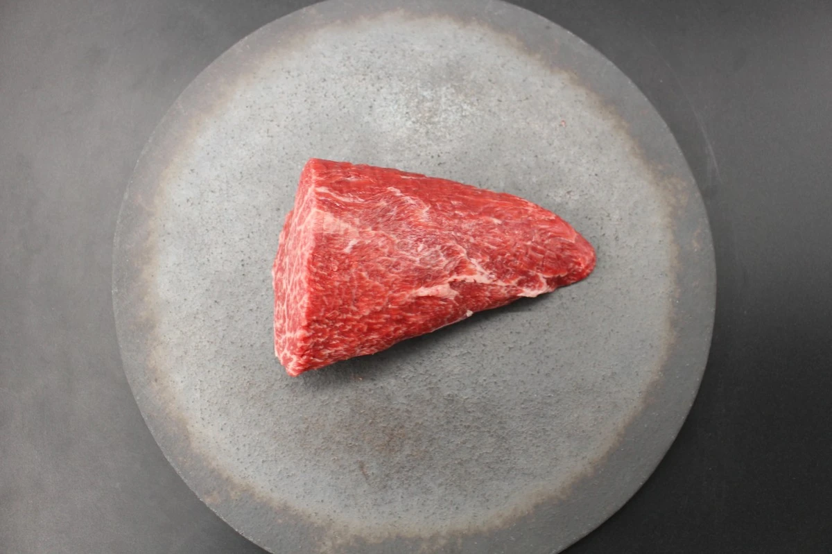 近江牛希少部位とうがらし塊肉314g【ローストビーフに！】