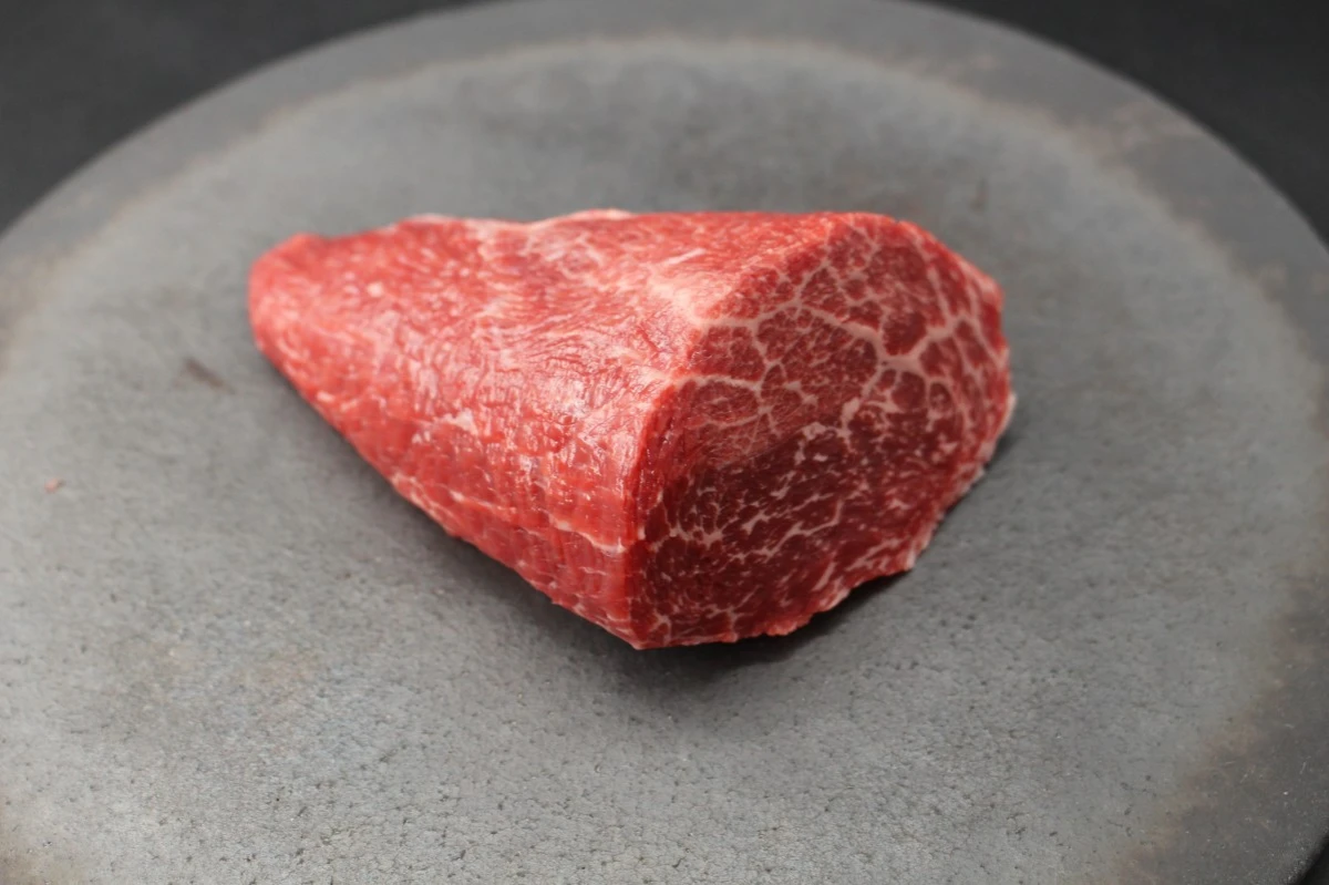 近江牛希少部位とうがらし塊肉314g【ローストビーフに！】