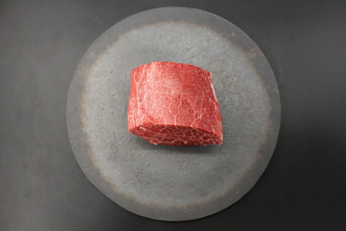 近江牛希少部位とうがらし塊肉509g【ローストビーフに！】