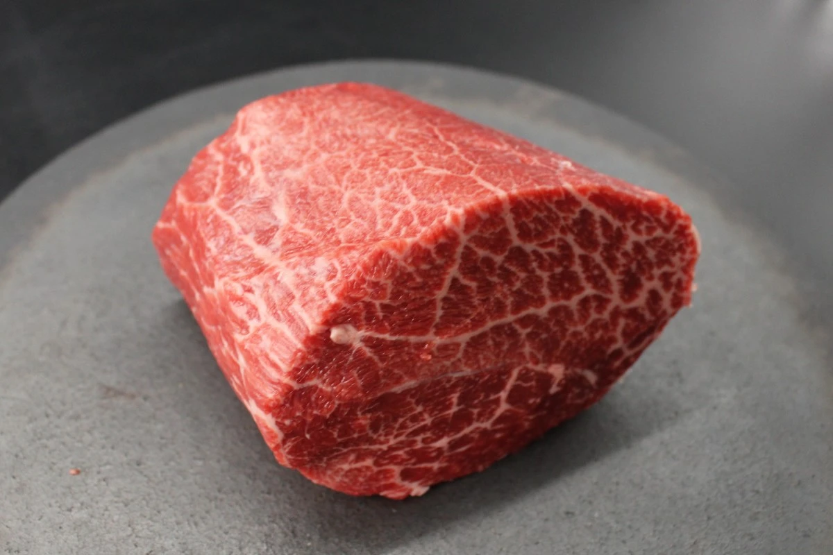 近江牛希少部位とうがらし塊肉509g【ローストビーフに！】