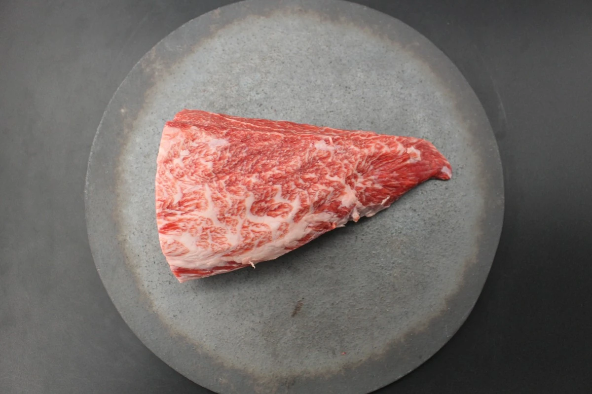 近江牛希少部位とうがらし塊肉539g【ローストビーフに！】