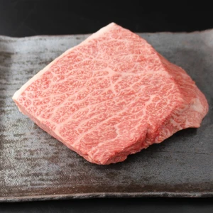 【おうみ肉の日】近江牛ナカニク塊肉988g【ローストビーフにオススメ】