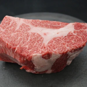 近江牛ザブトン塊肉573g【超希少・高級部位】