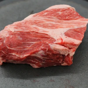 近江牛ネック塊肉388g【煮込み用】