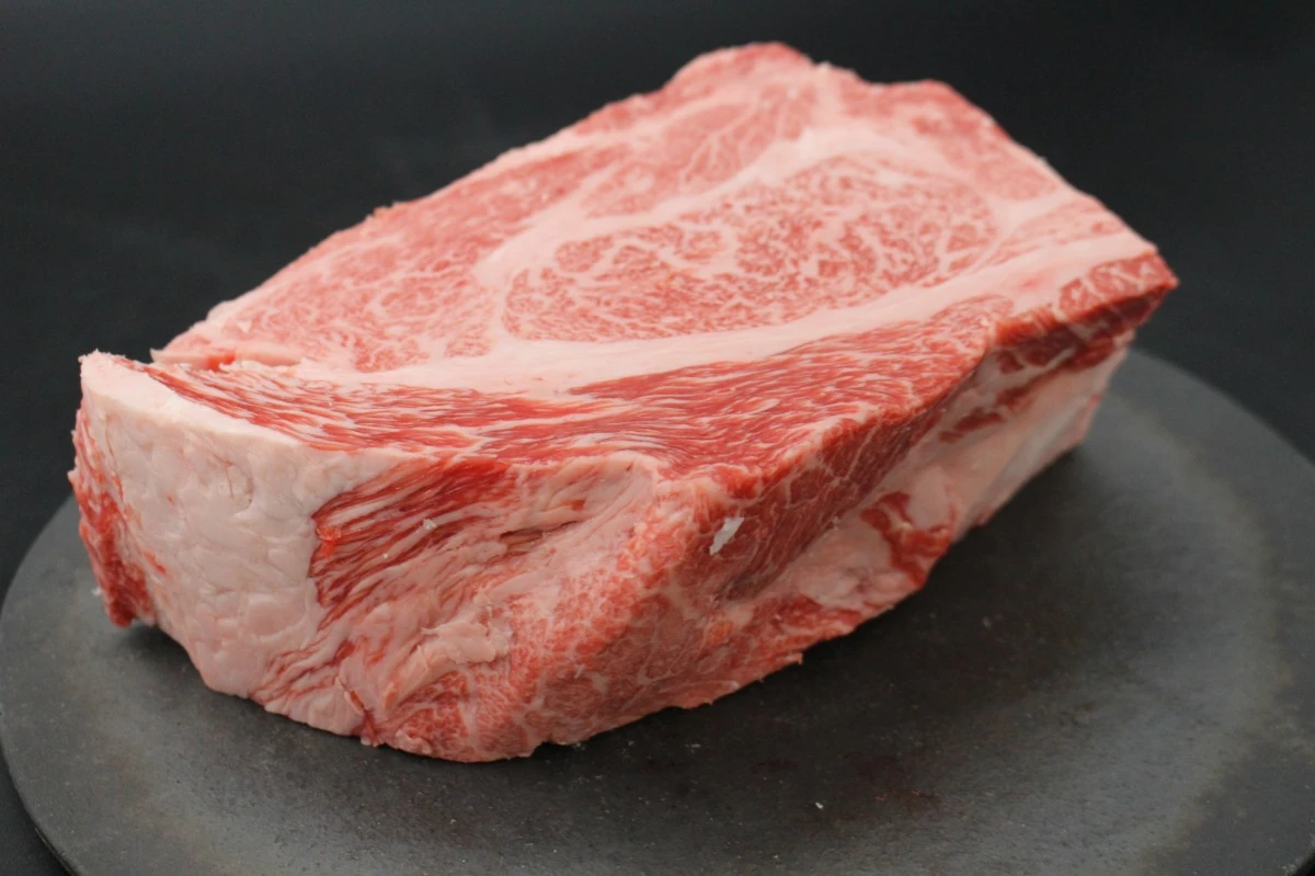 近江牛リブサイド塊肉1406g