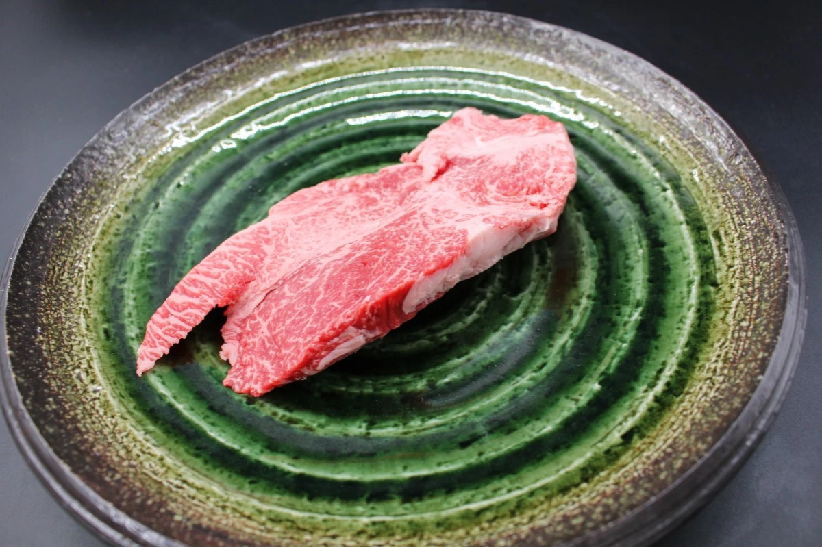 【現品限り】近江牛訳あり塊肉230ｇ