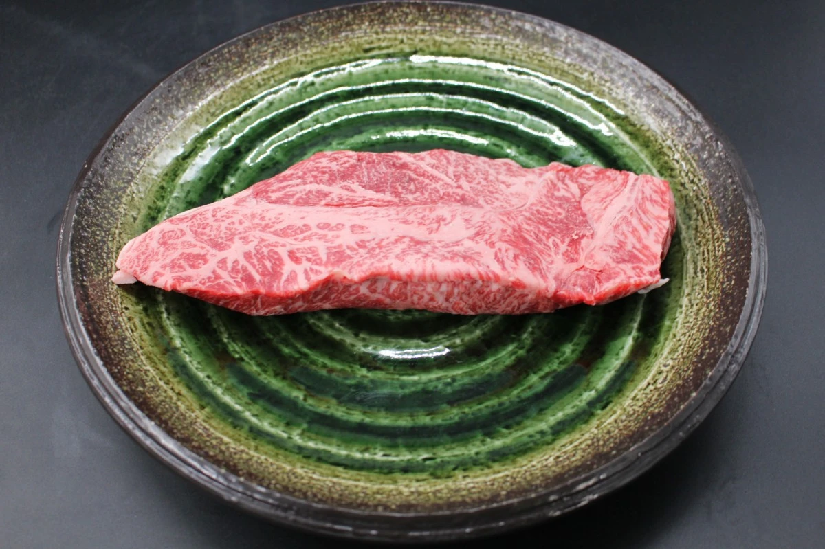 【現品限り】近江牛訳あり塊肉380ｇ