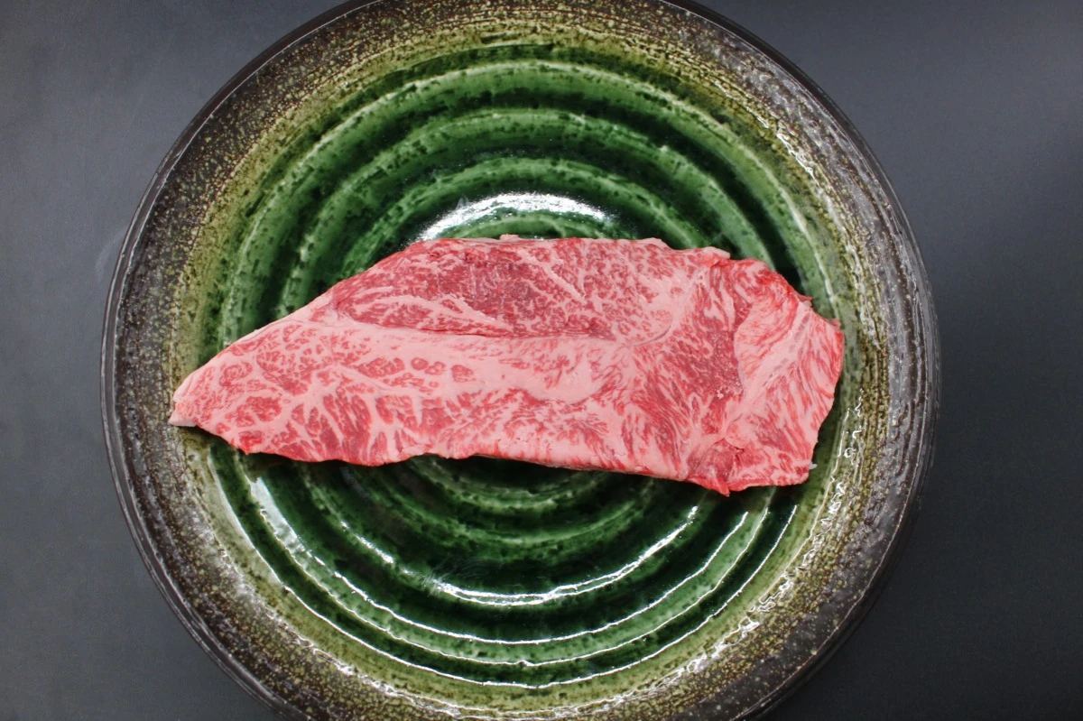 【現品限り】近江牛訳あり塊肉380ｇ