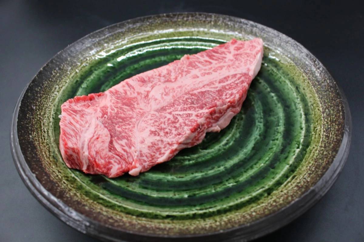 【現品限り】近江牛訳あり塊肉380ｇ