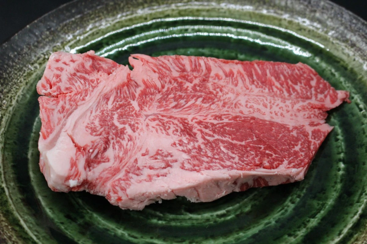 【現品限り】近江牛訳あり塊肉420ｇ