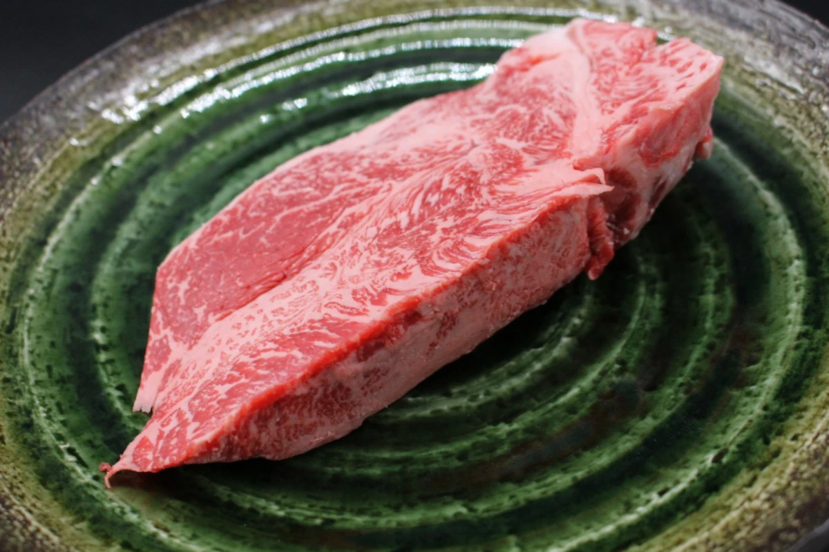 【現品限り】近江牛訳あり塊肉420ｇ
