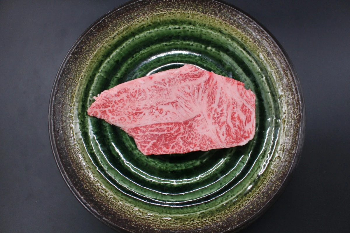 【現品限り】近江牛訳あり塊肉410ｇ