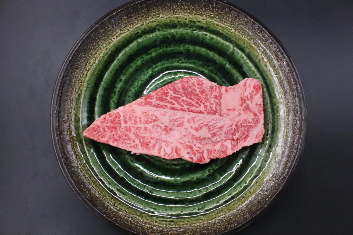 【現品限り】近江牛訳あり塊肉380ｇ