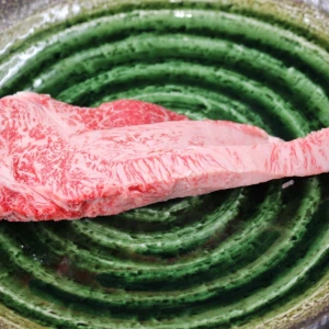 【訳あり】近江牛塊肉220ｇ【バーベキューにオススメ】