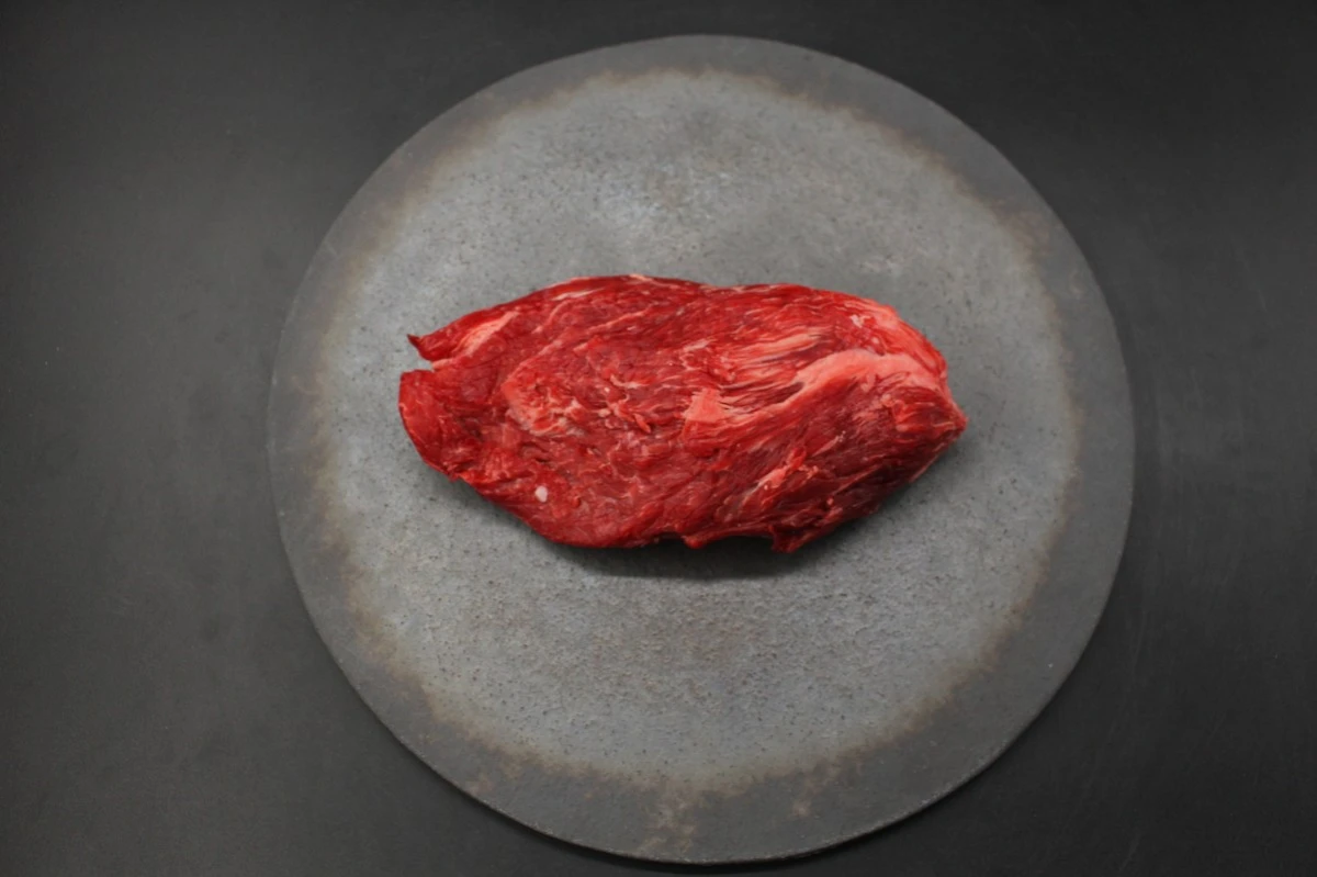 【新登場びわこ熟成近江牛】コモモ塊肉372g