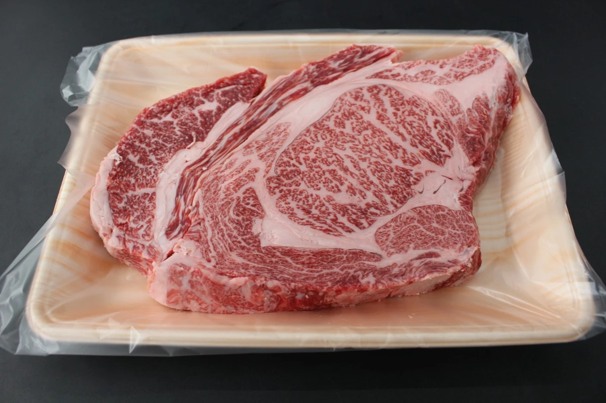 【おうみ肉の日】近江牛リブサイド大判ステーキ654ｇ